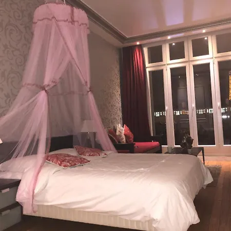 View Eiffel Tower Ch.elysees Apartment *